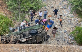 Alanya'da safari aracı şarampole uçtu: 7 Yaralı