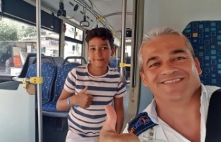 Turist aile çocuklarını otobüste unuttu, korku...