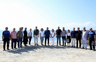 Batı Alanya'da sahil bandı yenileniyor