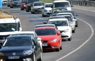 Antalya'da trafiğe kayıtlı kara motorlu taşıt...