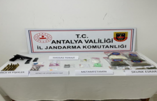 Manavgat'ta uyuşturucu ticaretine jandarma engeli