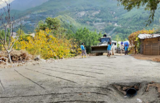 AKÇATI MAHALLESİ’NDE ENGELLİ ANNE OĞULUN YOL...