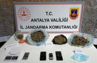 Evde yapılan aramada 4 kilo 150 gram skunk ve 50...