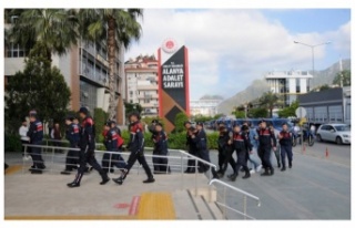 Alanya'da 1 yılda 120 zehir taciri yakalandı!