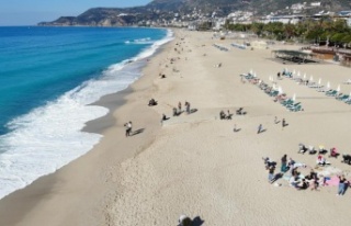 Alanya'da ocak ayının güneşli havasında...