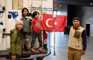 Japon aileden depremzedelere yardım