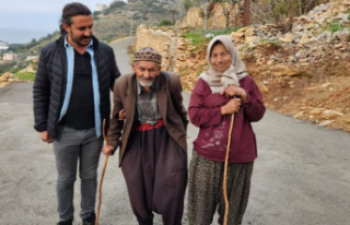 YAŞLI VE ENGELLİ ÇİFTİN YOL SORUNUNU BAŞKAN...