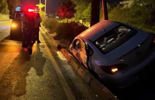 Alanya'da bölge trafik mevkinde bir araç rufuja...
