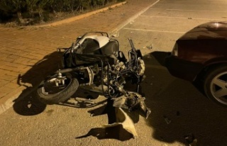 Gazipaşa'da otomobille motosiklet çarpıştı:...