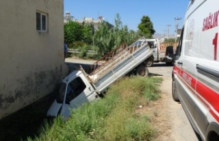 Kanala uçan kamyonete yaşlı kadından acılı tepki