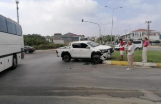 Göz göre göre gelen kaza kameraya yansıdı