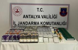 Manavgat'ta jandarmadan kaçak sigara operasyonu