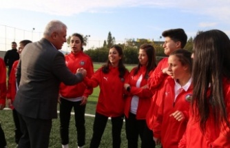 Kadın futboluna ALTSO Başkanı Eray Erdem’den tam destek