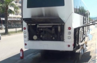 Tur otobüsünde korkutan yangın !