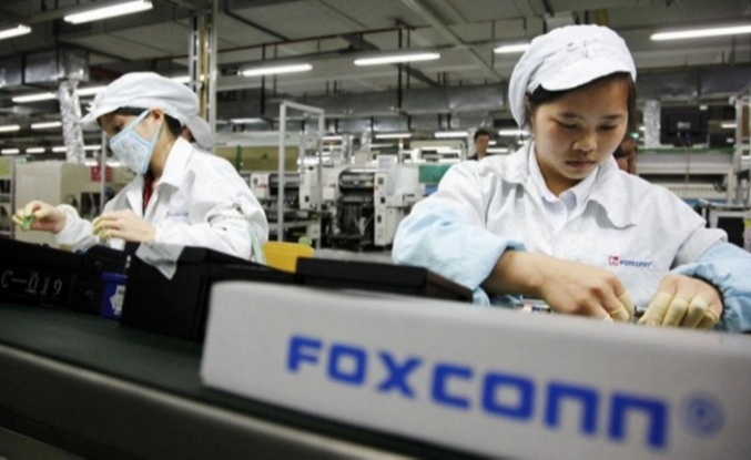 Apple tedarikçisi Foxconn protestolar sebebiyle fabrikasını kapattı