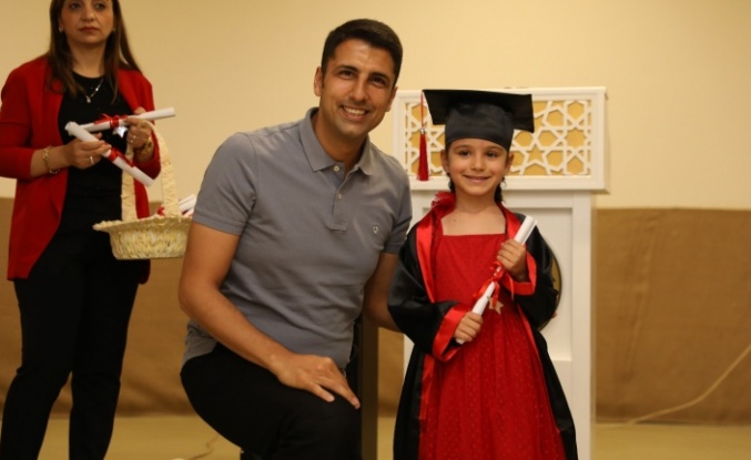 Alanya’da miniklerin mezuniyet heyecanı
