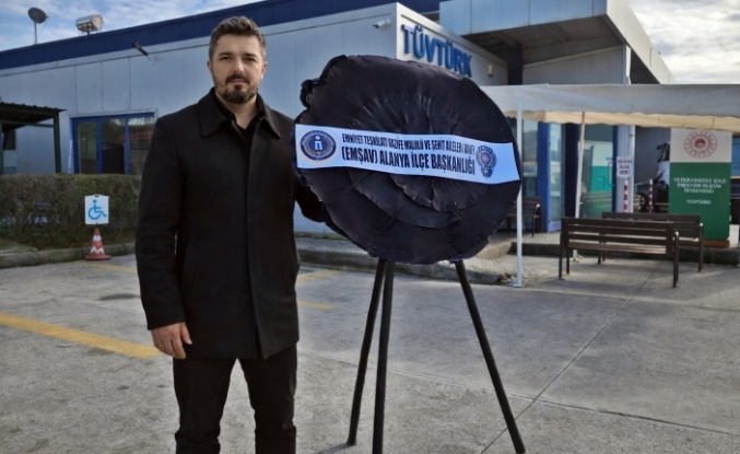 Saldırıda şehit olan polis için EMŞAV Alanya’dan siyah çelenkli tepki