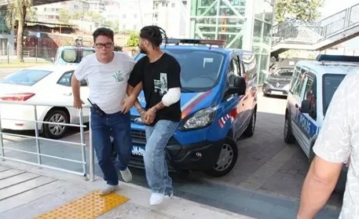 Alanya’da ağır yaralanan barmen hayatını kaybetti!