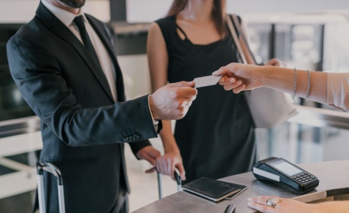 Alanya'da otelleri ilgilendiren yeni karar: Kimlik fotokopisi dönemi bitti