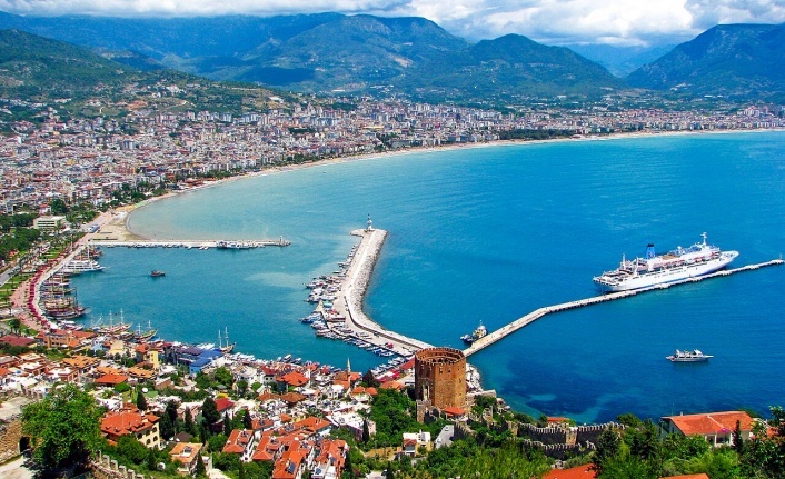 Alanya Olimpik Yüzme Havuzu için düğmeye basıldı