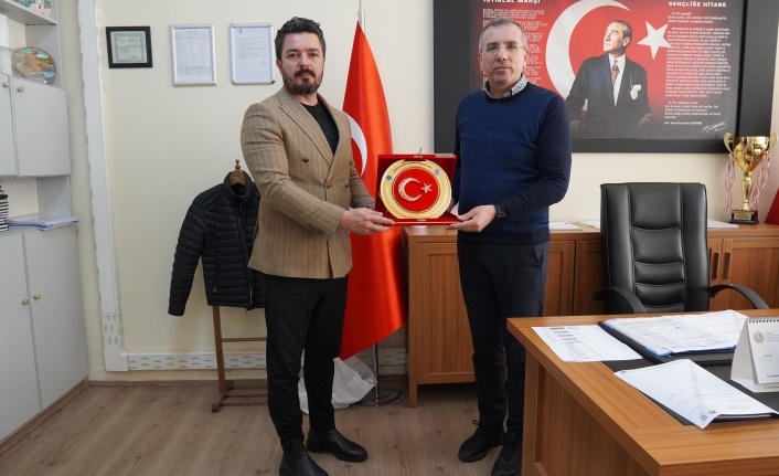 EMŞAV’dan Hayate Hanım İlkokulu’na destek